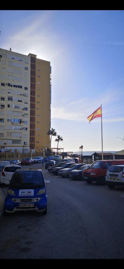 Studio On The Beach Front Daire Málaga Dış mekan fotoğraf