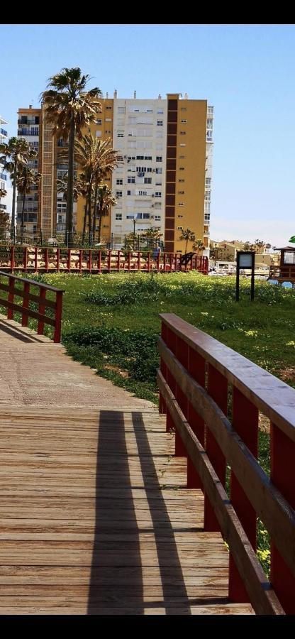 Studio On The Beach Front Daire Málaga Dış mekan fotoğraf