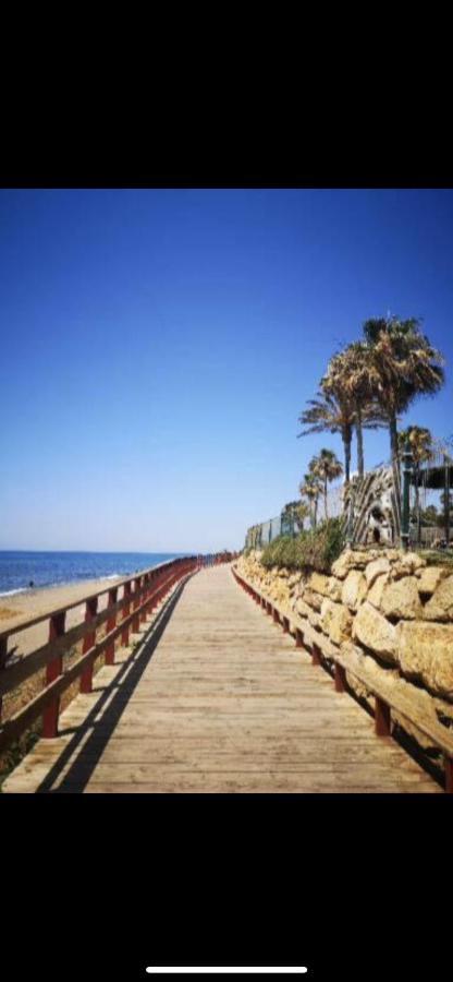 Studio On The Beach Front Daire Málaga Dış mekan fotoğraf