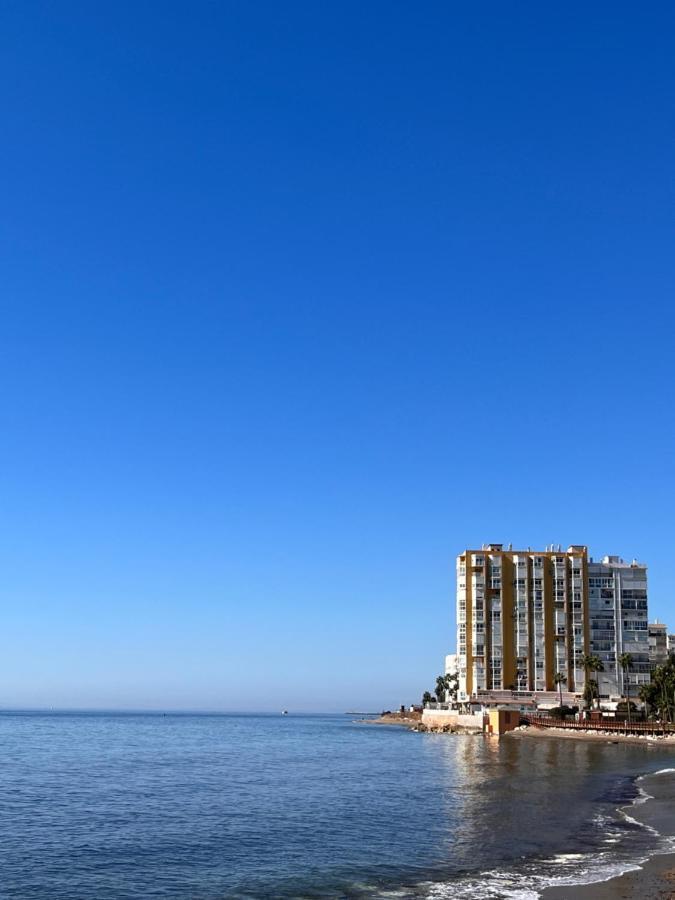 Studio On The Beach Front Daire Málaga Dış mekan fotoğraf